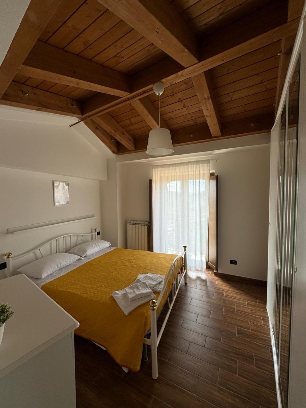 La Pietra Gialla Pietrapertosa Exterior photo
